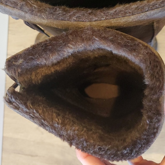Skechers Brown Leather Fur lined Winter Boot. Size 7 - Picture 6 of 10